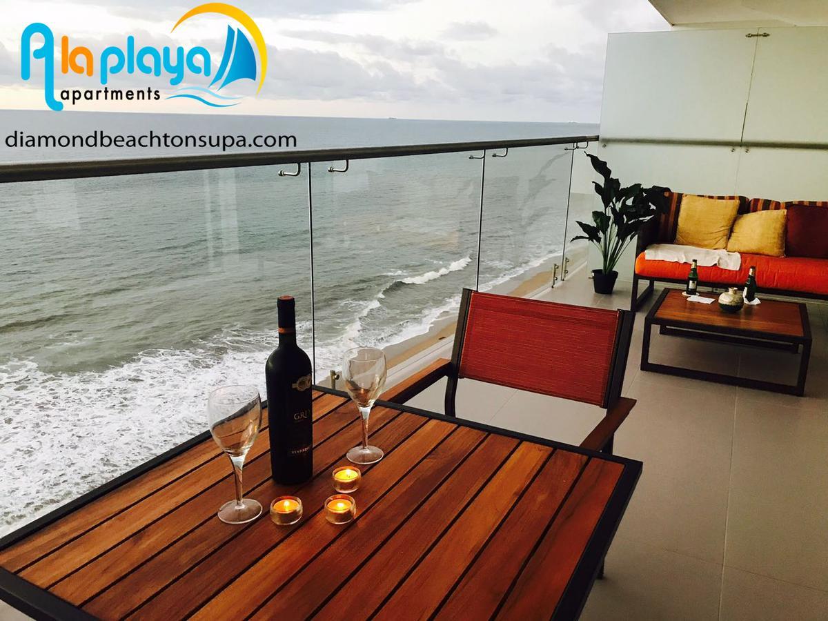 Resort Playa Azul Departamentos Frente Al Mar 通苏帕 外观 照片