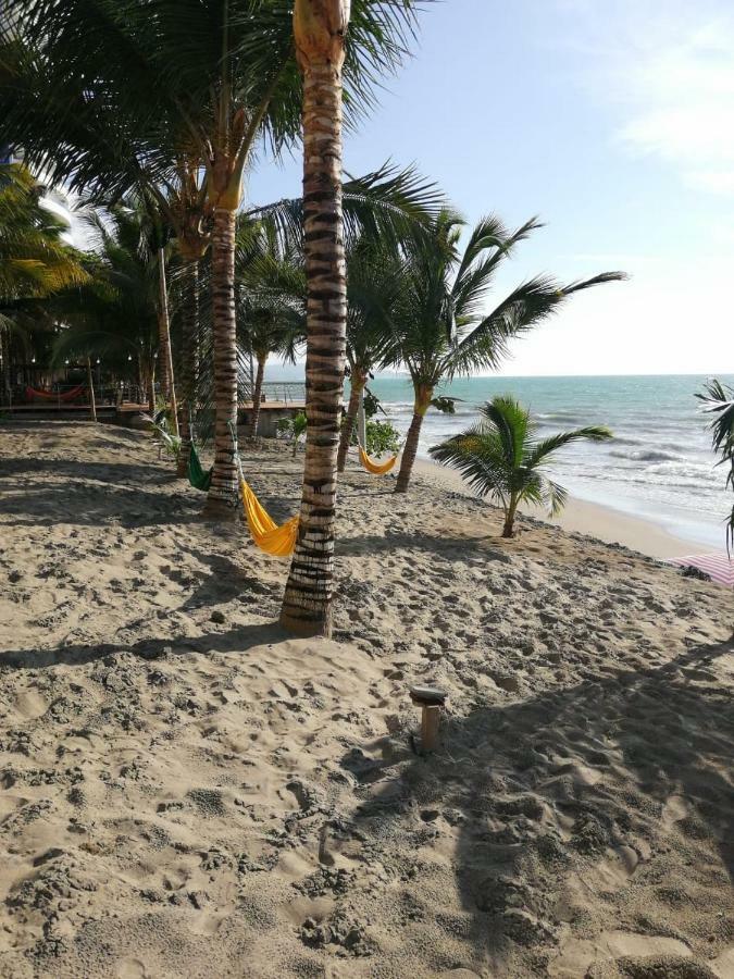 Resort Playa Azul Departamentos Frente Al Mar 通苏帕 外观 照片